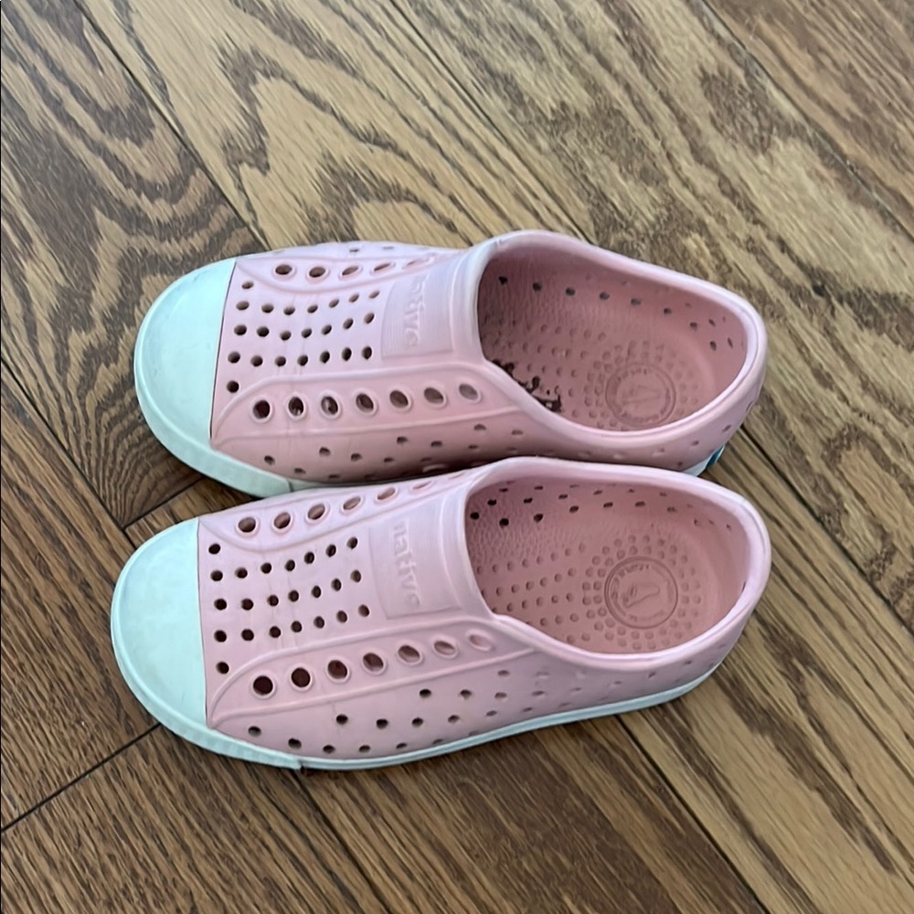 Native Kids Pink and White Water Shoes